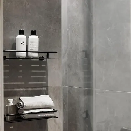 Spacious 2br On Bulevardi * Helsínquia