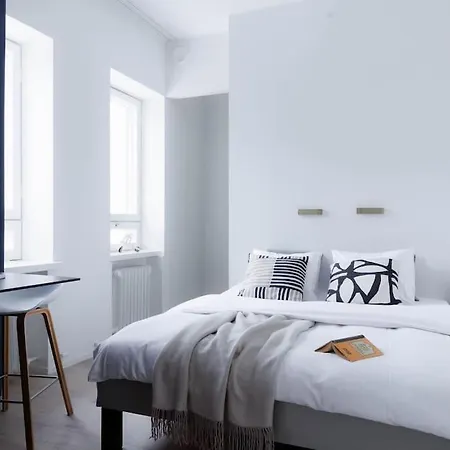 Spacious 2br On Bulevardi Apartamento