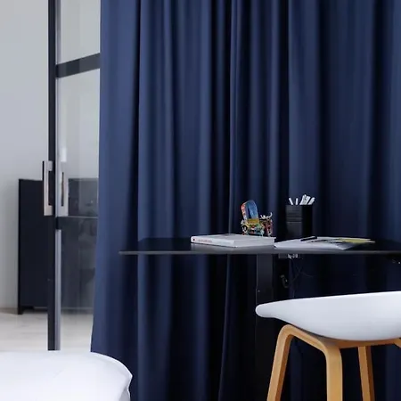 Spacious 2br On Bulevardi