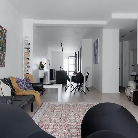 Spacious 2br On Bulevardi Appartement *