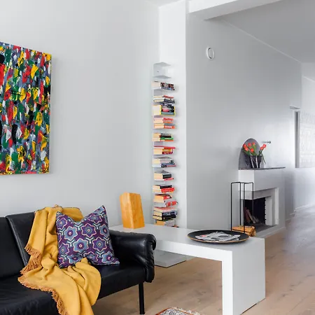 Spacious 2br On Bulevardi *