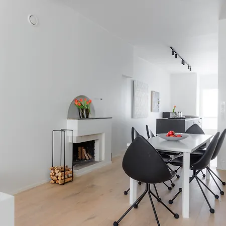 Spacious 2br On Bulevardi Appartement *