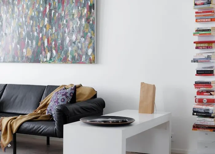 Spacious 2br On Bulevardi Lejlighed Helsinki
