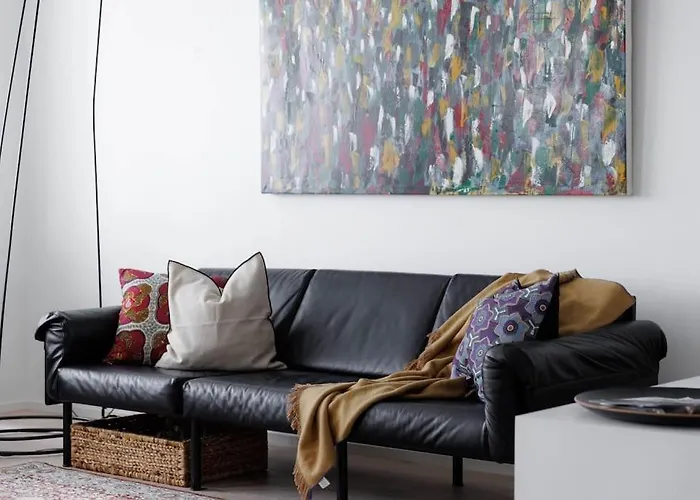 Spacious 2br On Bulevardi