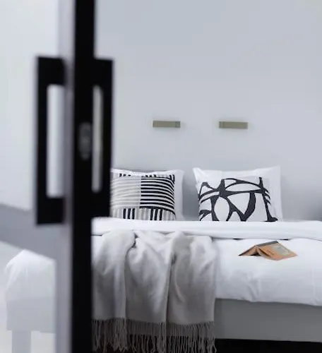 Spacious 2br On Bulevardi Lejlighed
