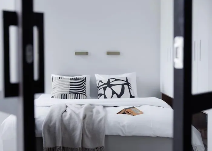 Lejlighed Spacious 2br On Bulevardi *