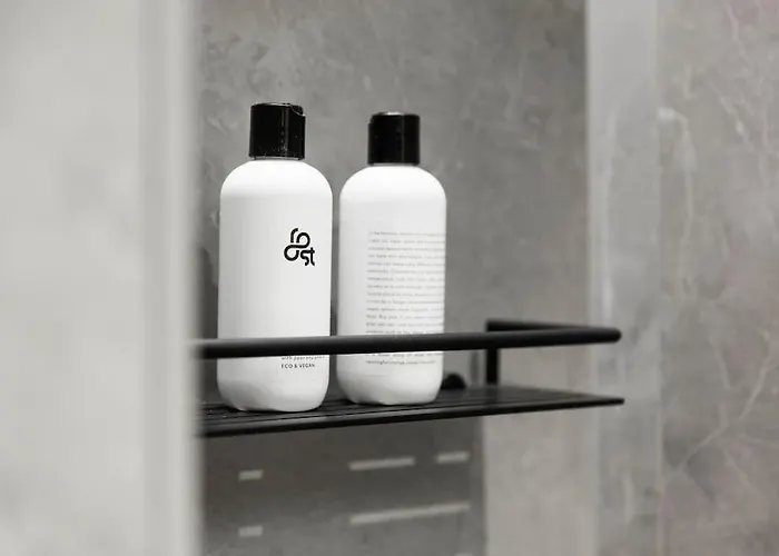 Spacious 2br On Bulevardi