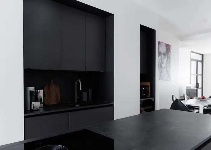 Spacious 2br On Bulevardi *