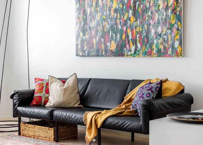 Spacious 2br On Bulevardi Ελσίνκι