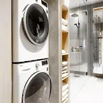 Spacious 2br On Bulevardi דירה הלסינקי