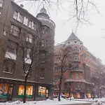 Spacious 2br On Bulevardi