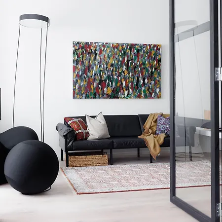 Spacious 2br On Bulevardi *