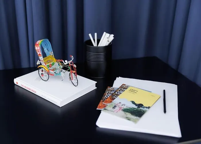 Apartment Spacious 2br On Bulevardi Helsinki